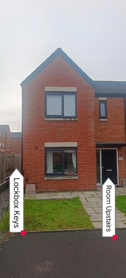 Free Car Park And Walk To Coop, Etihad , Piccadilly Manchester Esterno foto