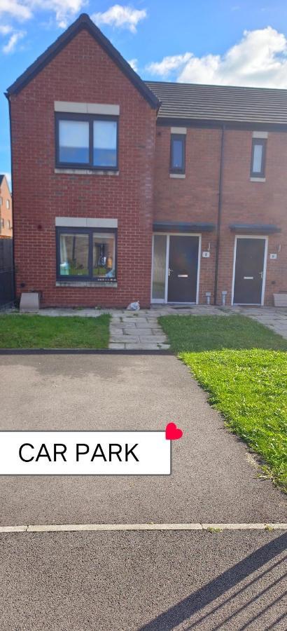 Free Car Park And Walk To Coop, Etihad , Piccadilly Manchester Esterno foto